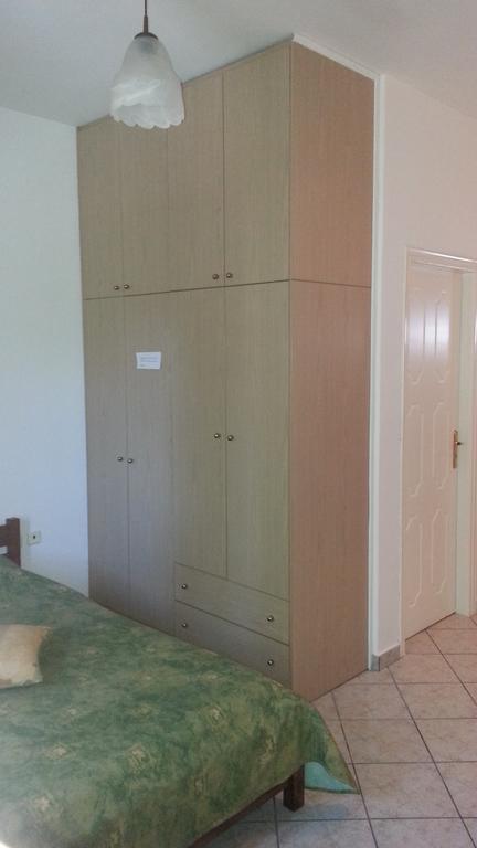 Cerigo House Lägenhet Kondoliánika Exteriör bild